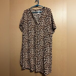 H&M cheetah print dress short sleeve Medium